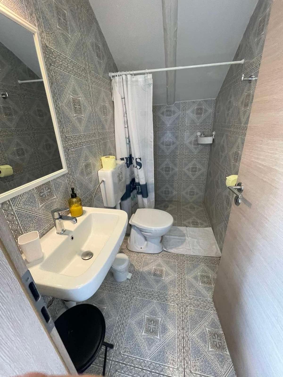 L&G Rooms Любляна Екстериор снимка